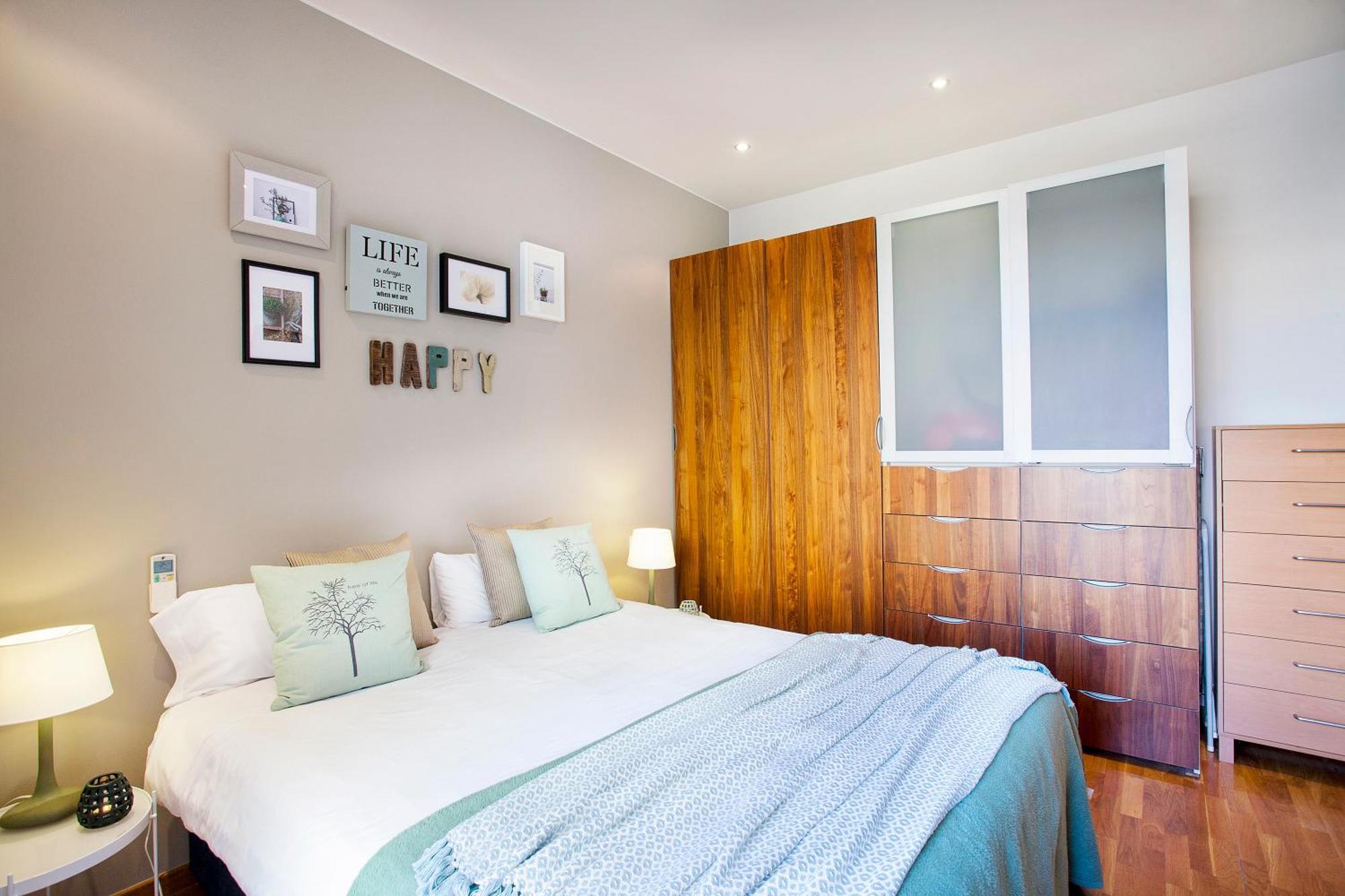 Apartments Barcelona & Home Deco Viladomat Exterior photo